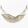 Hamac 200 x 100 cm en tissu beige et vert olive à motif végétal avec suspension intégrée